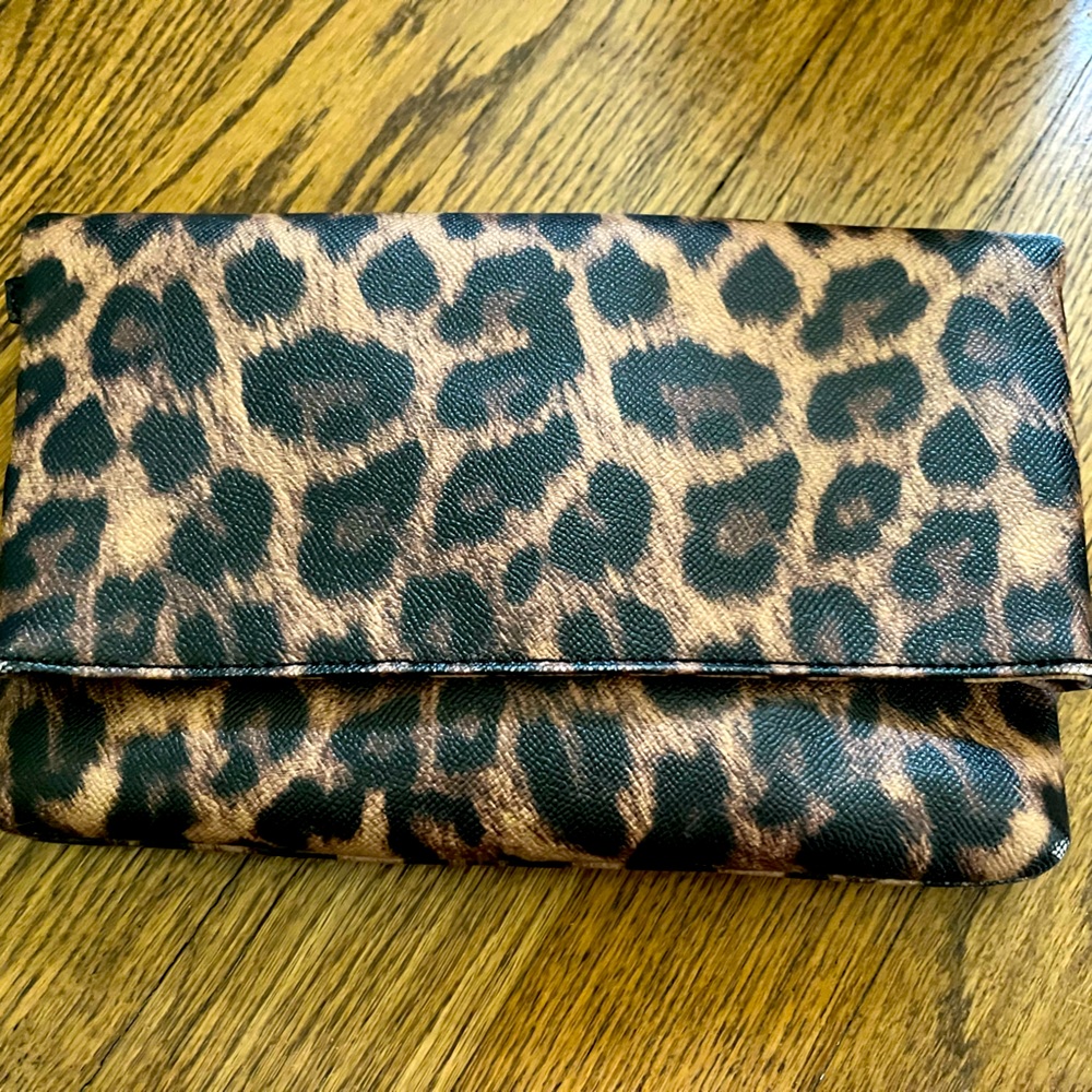 Kelly & Katie Leopard Print Women's Clutch